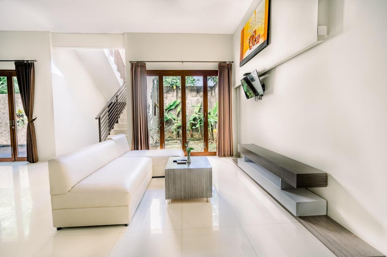Abisha Villa Jimbaran Exterior photo
